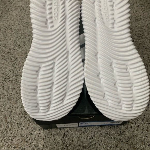 Adidas Kaptir shoes - Picture 3 of 5